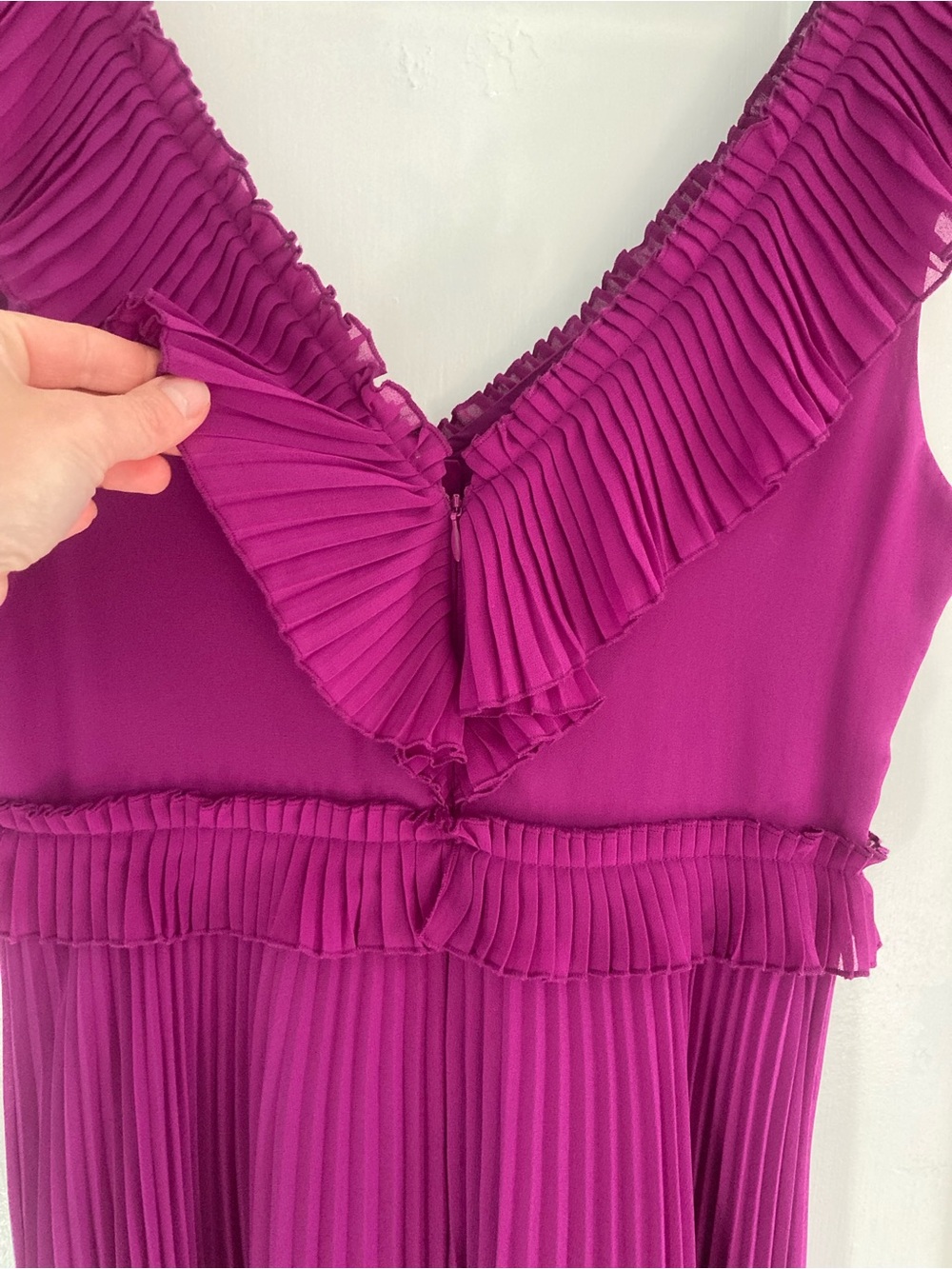 Sezane Rachelle Dress Pleated Ruffle V-Neck Midi in Violet size 38 - Picture 7 of 7